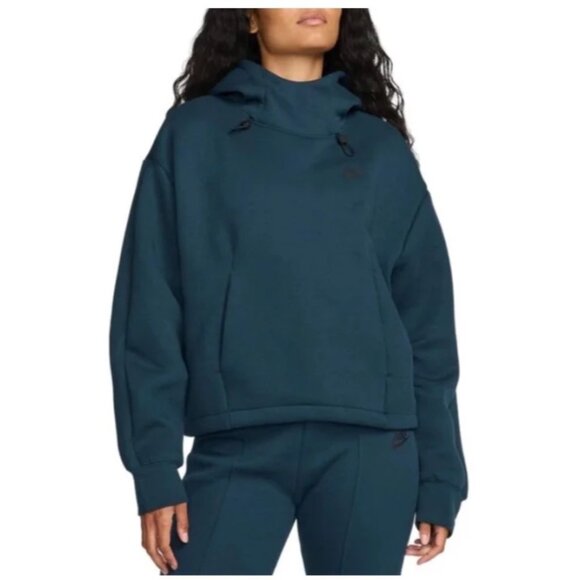 Nike Other - Nike Women’s sportswear tech fleece oversized hoodie size L NWT